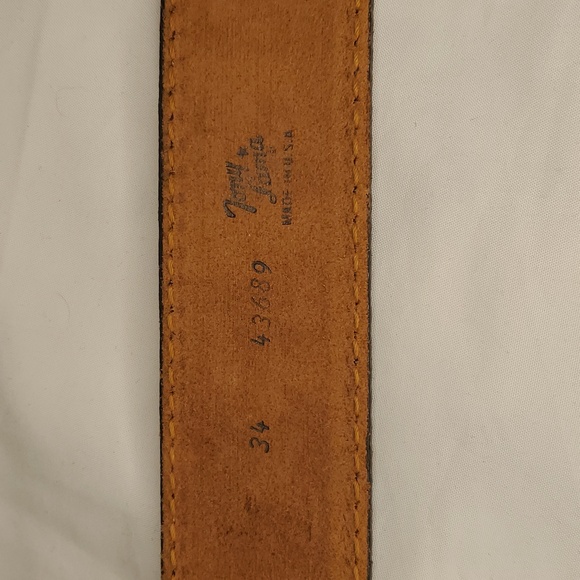 Sold - Tony Lama Belt 34 Tooled Floral Leather Western USA - Picture 3 of 8